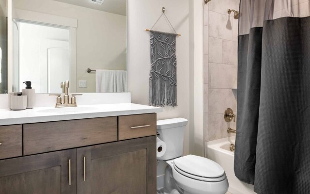 Rainson Retreat 5 Bedroom Home