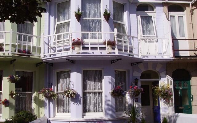 Glenhill Guest House