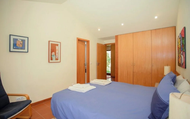 Liiiving in Caminha Countryside Pool House