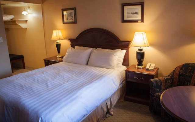 Revelstoke Lodge
