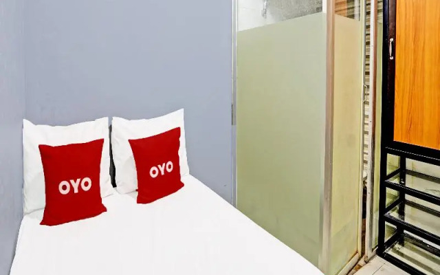 Hotel O Surabaya near Universitas Airlangga formerly Kertajaya Residence Surabaya