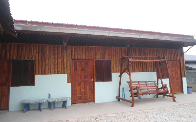 Panisa Guesthouse