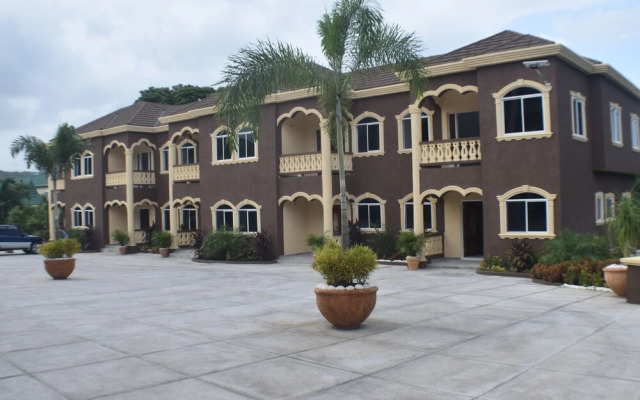 vacation villas runaway bay