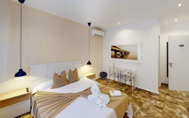 RoomBoutique32
