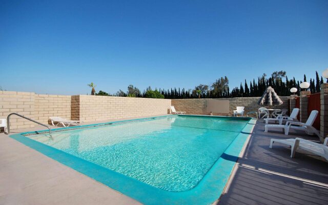 Economy Inn - Ontario Airport/Chino