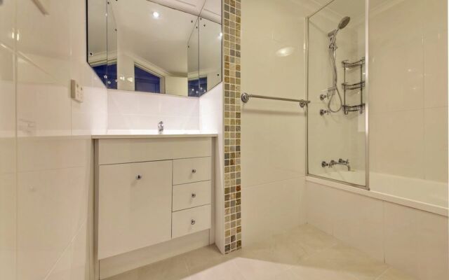 Bay Parklands, Unit 19/2 Gowrie Avenue