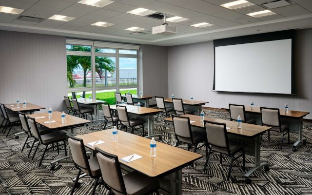 Hyatt Place Melbourne Airport