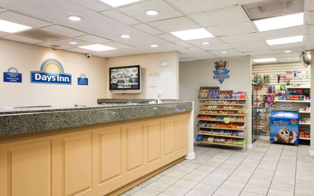 Days Inn by Wyndham Norfolk Airport