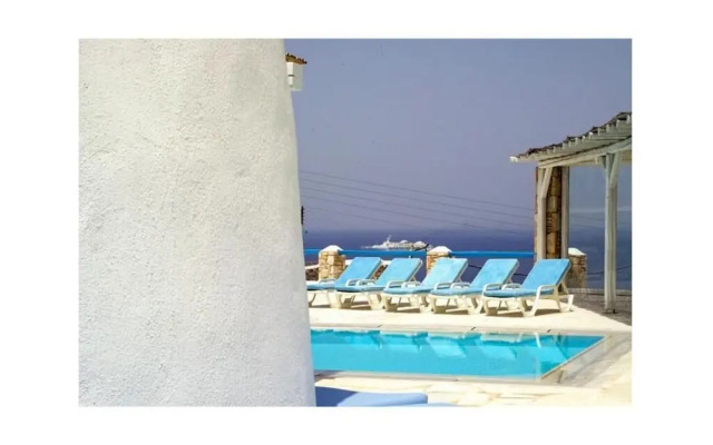 Villa Adonis