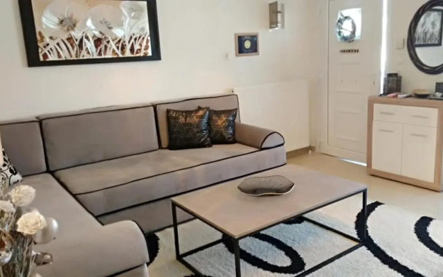 Iris Deluxe Suites 2