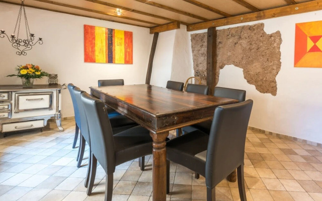 Eulenhaus Ediger-eller