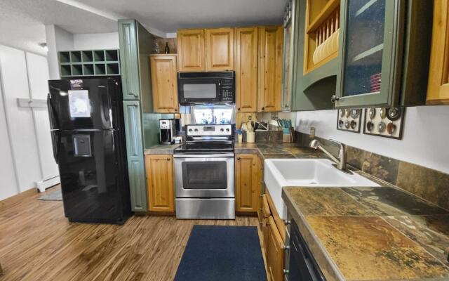 Powder Ridge 209 4 Bedroom Condo by RedAwning