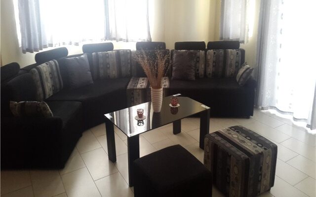 Les Peupliers Studios and Apartments
