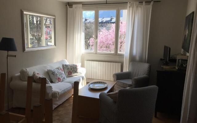 Superbe appartement à Bourg d'Oisans avec terrasse Sud