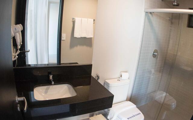 Acqua Suites