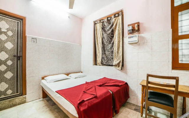 Sree Radha Lodge by OYO Rooms
