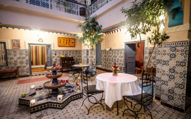 Riad Azalia