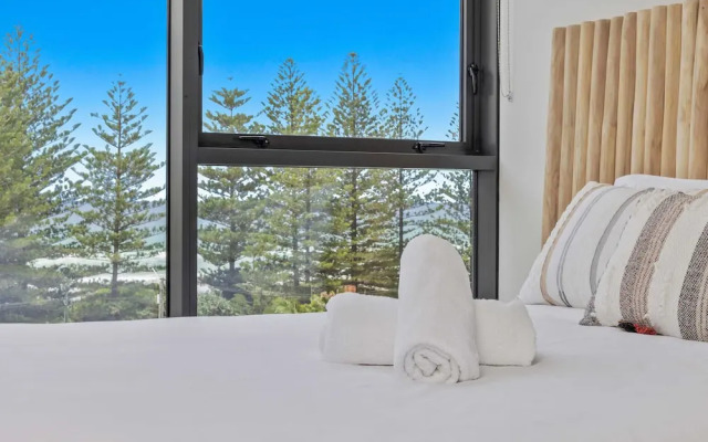 Sandbar Burleigh Heads -Burleigh Letting