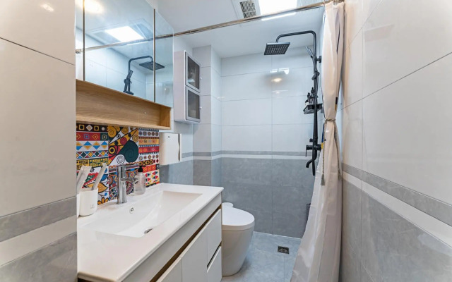 Locals Apartment Place 99