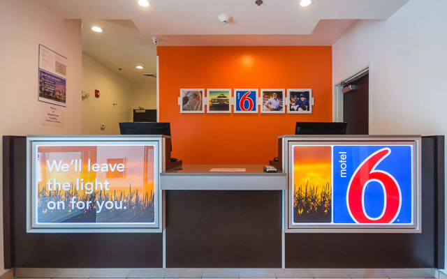 Motel 6 South Bend, IN - Mishawaka