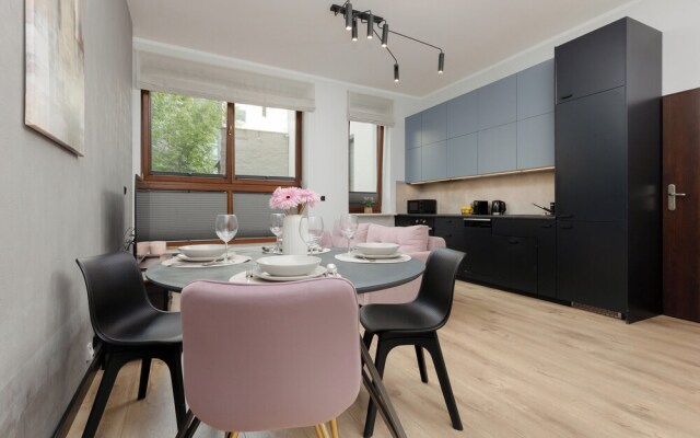 Metro Dworzec Wileński Studio by Renters