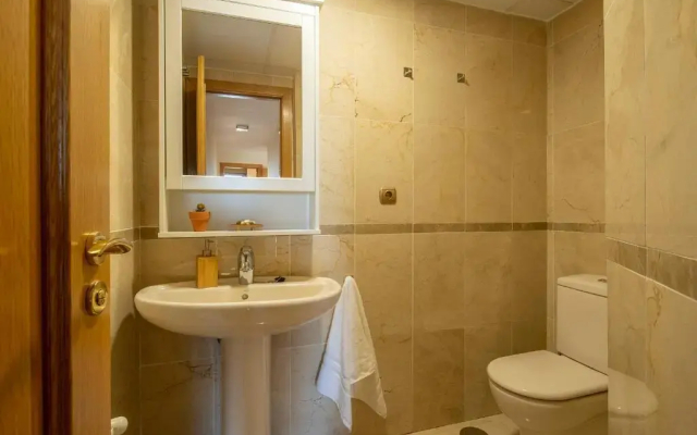 Atico Top Granada, Penthouse, 18-19th floor, City Centre, Views, Terrace, Free Parking - Apartment in Granada - Photo 5