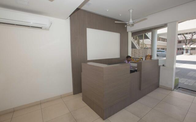 Hotel Sownthariyam