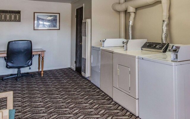 Econo Lodge Downtown