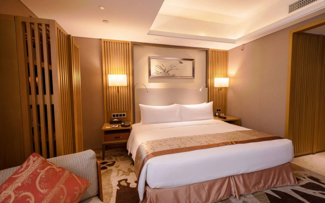 Ramada Plaza Fuzhou South