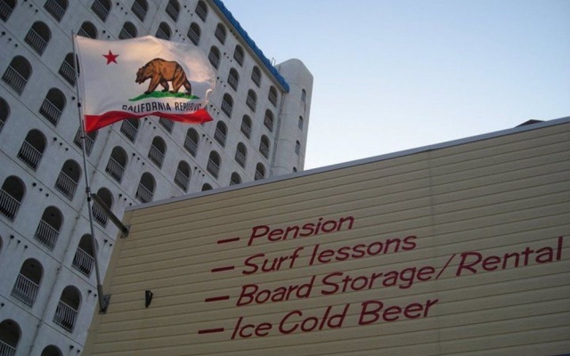 Flying Sumo Surf Company — 2-star hotel in Onjuku