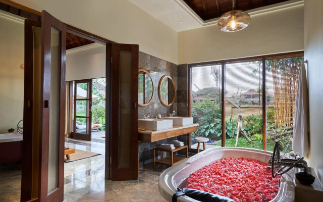 Komaneka at Monkey Forest