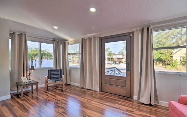Vibrant Dunedin Getaway w/ Furnished Patio!