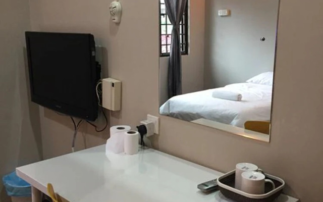 OYO 90019 Homestay Muar