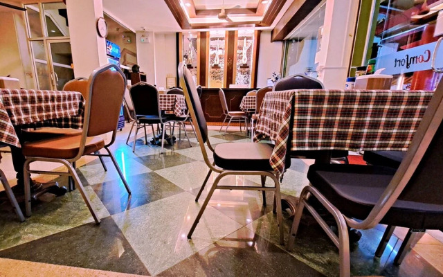 House of Wing Chun Theme Hotel and Restaurant