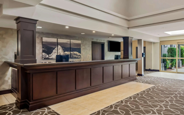 Best Western Plus Pitt Meadows Inn & Suites