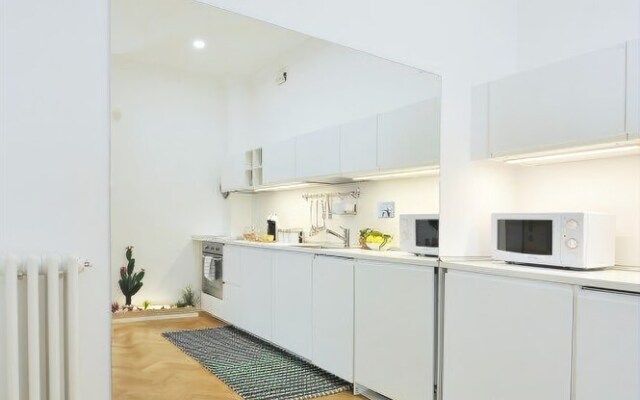 Modern & Central 1bed Flat in Amazing Location!