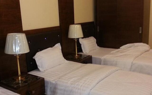 Sahari Plus Hotel Suites