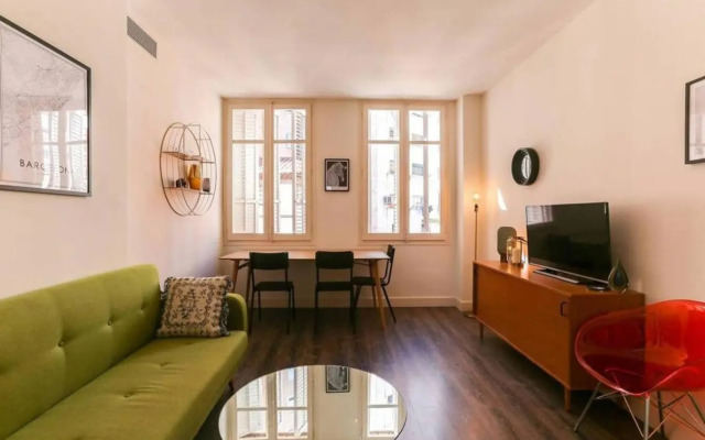 Stylish 2 Bdr apartment in Trendy Gracia
