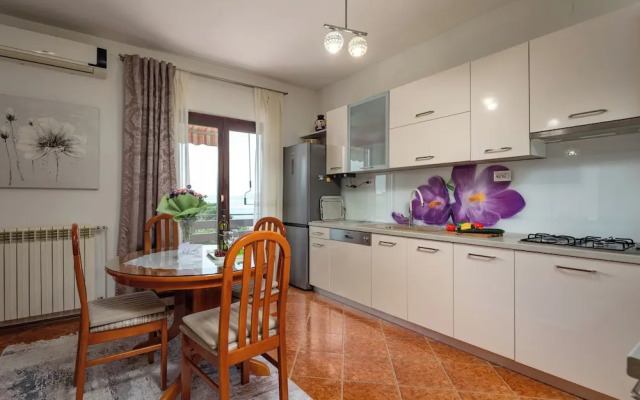 Kostrena Apartment Maja