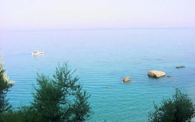 Avia Holiday Homes