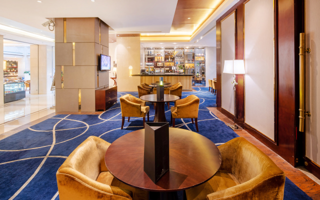 Regal Plaza Hotel & Residence Waigaoqiao
