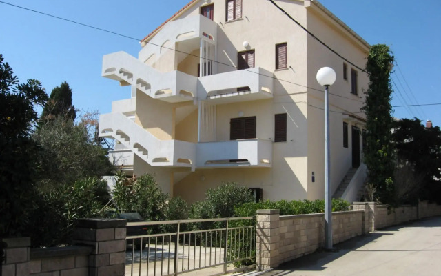 Nives - Great Location - A7