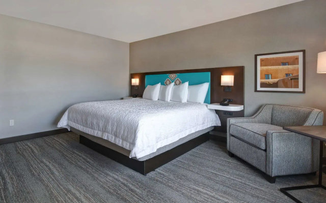 Hampton Inn Santa Fe South