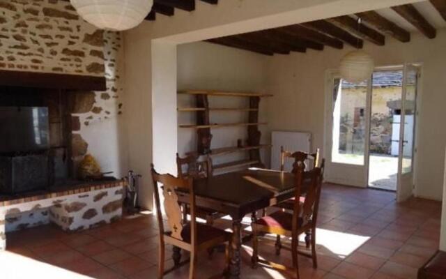 Gîte La Bazoge, 5 pièces, 8 personnes - FR-1-410-251