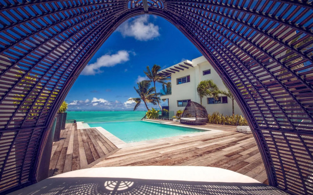 Crystal Blue Lagoon Villas