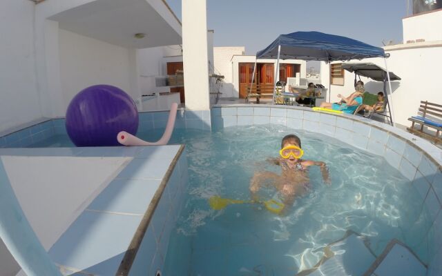 Waves Surf Camp Peru - Hostel