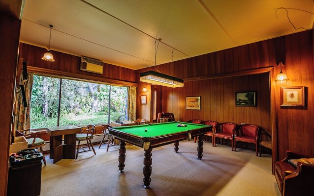 Warburton Lodge