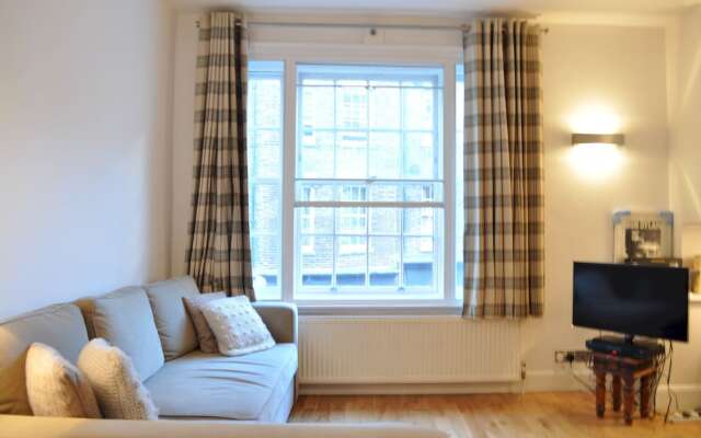 Central 1 Bedroom Flat in Farringdon