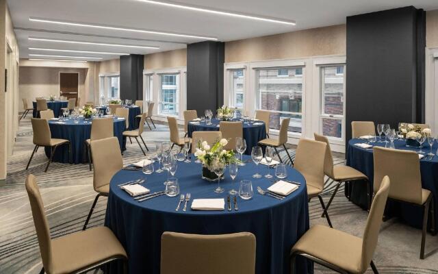 Glass Light Hotel & Gallery, Autograph Collection