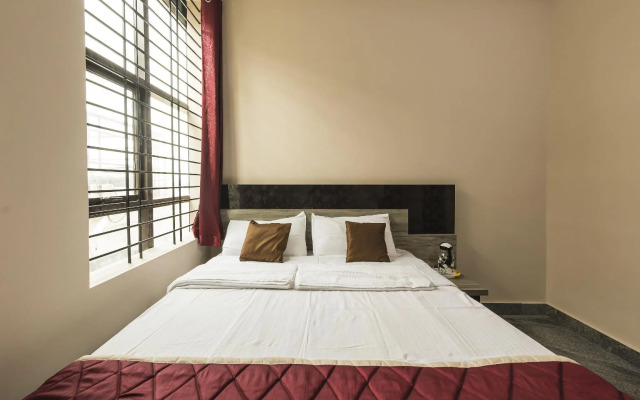 OYO 9544 Hotel Crown Residency